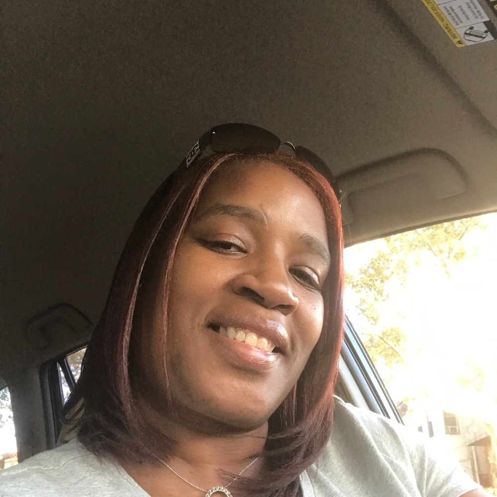 Meet your Posher, Mia